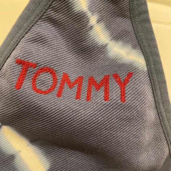 Tommy Hilfiger bodysuit - Picture 2 of 5